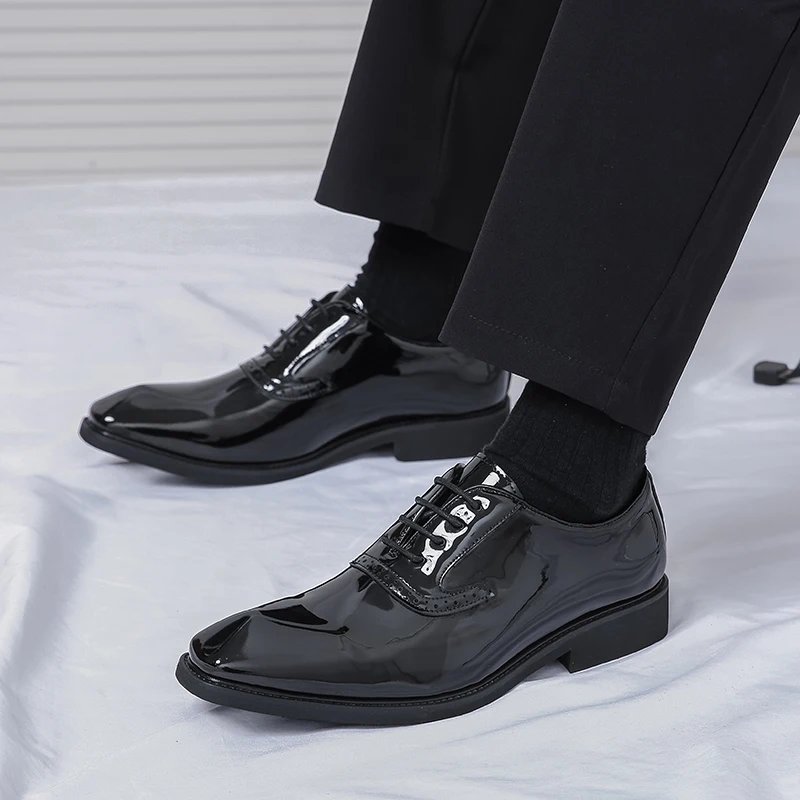 British Style Point-toe Men's Business Leather Shoes Fashion Lace-up Shoes Formal Dress Shoes Men Office Gentleman Shoes Green