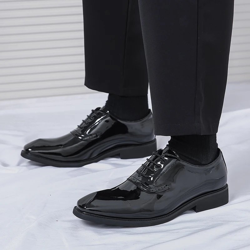 British Style Point-toe Men's Business Leather Shoes Fashion Lace-up Shoes Formal Dress Shoes Men Office Gentleman Shoes Green