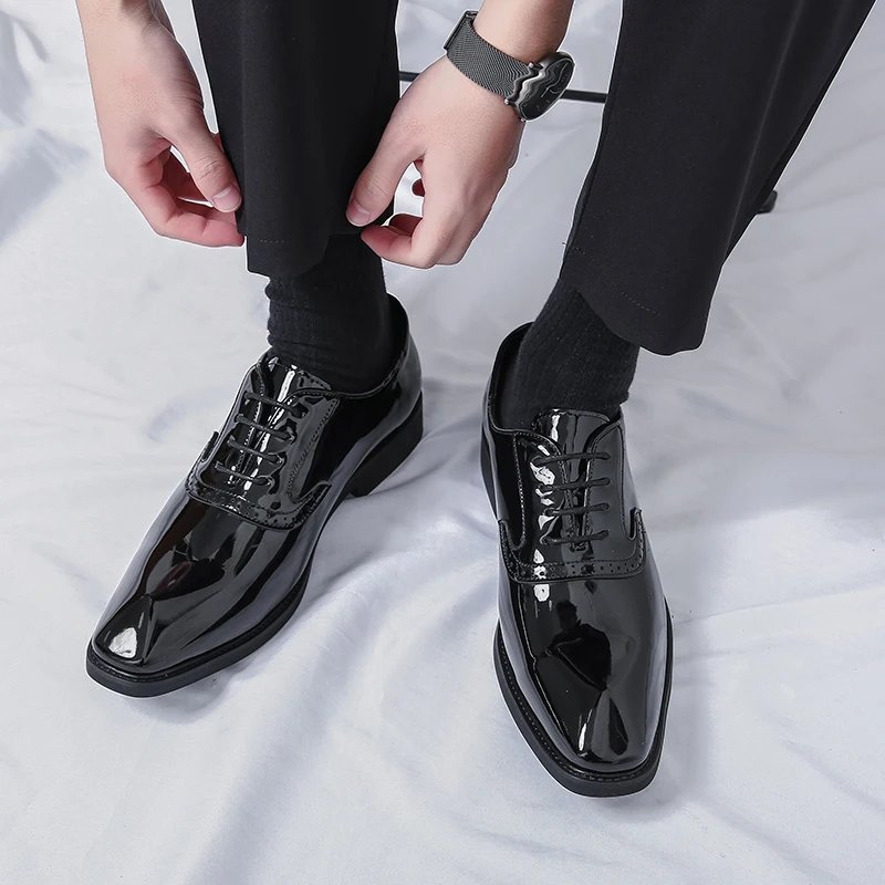 British Style Point-toe Men's Business Leather Shoes Fashion Lace-up Shoes Formal Dress Shoes Men Office Gentleman Shoes Green