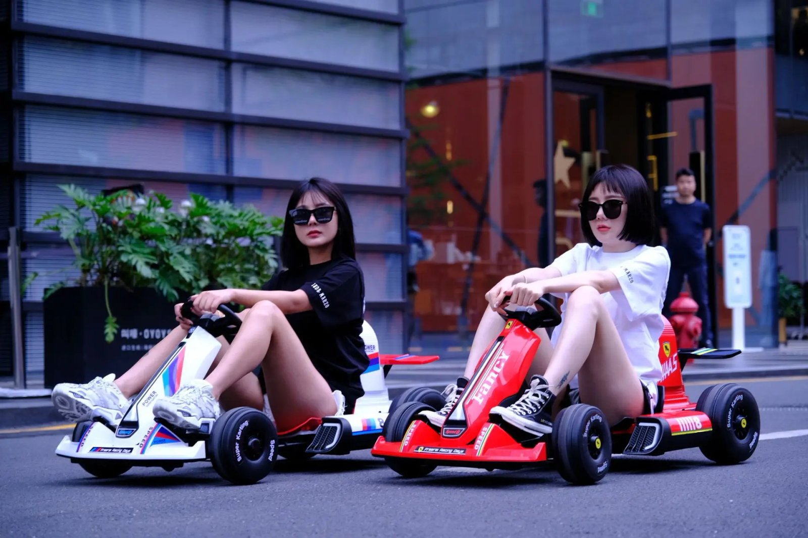 JOYLOVE Children's Electric Cars Children's Four-wheeled Cars Toy Cars Baby Carriages Drift Cars Adult Karts Can Sit On People JOYLOVE Children's Electric Cars Children's Four-wheeled Cars Toy Cars Baby Carriages Drift Cars Adult Karts Can Sit On People