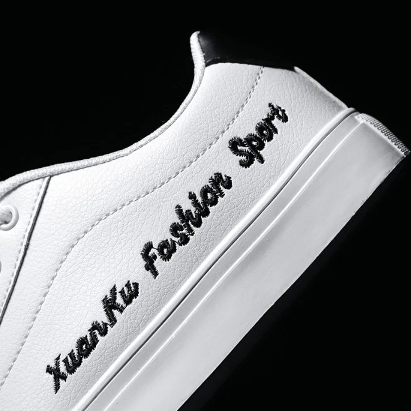 2024 Men's Sneakers Cheap Mens Shoes Comfortable Male Vulcanized Shoes Summer New Flat Shoes Fashion Versatile Tenis Masculino
