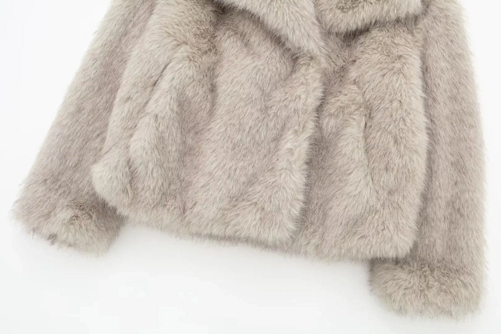 TRAF 2024 Women Fashion Cropped Faux Fur Jacket Coat Long Sleeve Front Snap-button Female Outerwear Chic Lapel Collar Thick Coat TRAF 2024 Women Fashion Cropped Faux Fur Jacket Coat Long Sleeve Front Snap-button Female Outerwear Chic Lapel Collar Thick Coat