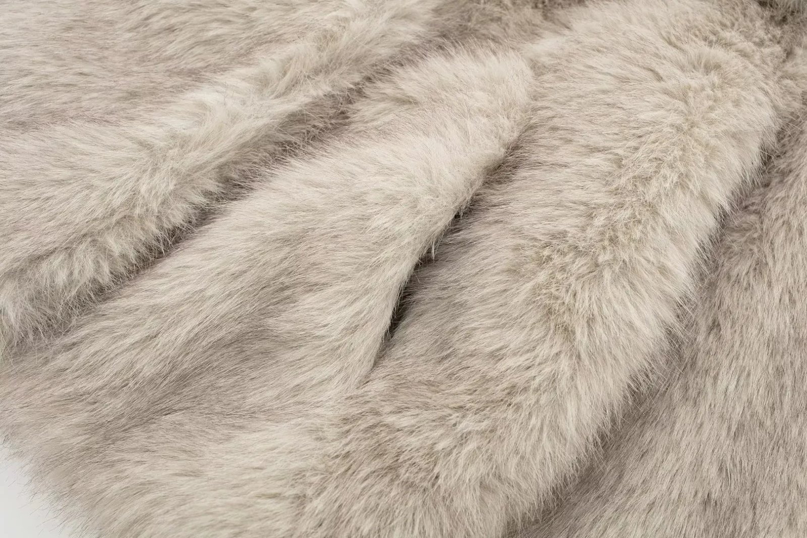 TRAF 2024 Women Fashion Cropped Faux Fur Jacket Coat Long Sleeve Front Snap-button Female Outerwear Chic Lapel Collar Thick Coat TRAF 2024 Women Fashion Cropped Faux Fur Jacket Coat Long Sleeve Front Snap-button Female Outerwear Chic Lapel Collar Thick Coat