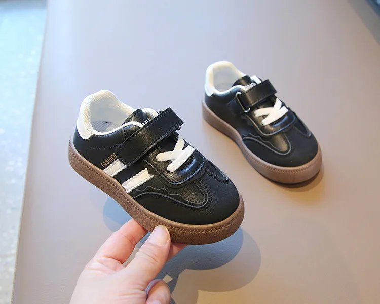 Spring Autumn Children Sport Training Shoes Boys Girls Moral Training Fashion Sneakers Kids Soft Soled Casual Shoes Skate Shoes