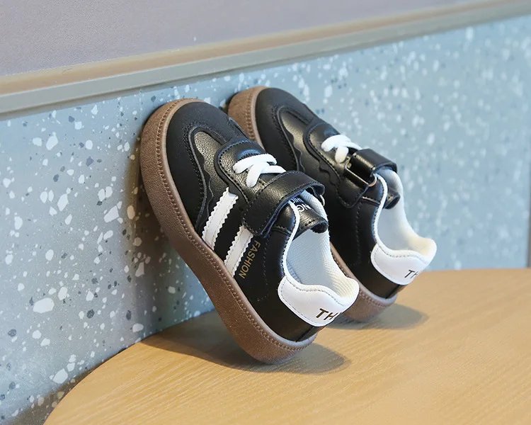 Spring Autumn Children Sport Training Shoes Boys Girls Moral Training Fashion Sneakers Kids Soft Soled Casual Shoes Skate Shoes