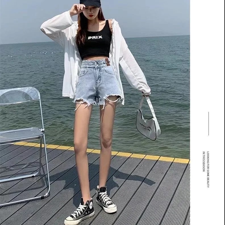 Feynzz Fashion New Summer Women High Waist Button Wigh Leg Jeans Shorts Casual Female Loose Fit Blue Denim Shorts