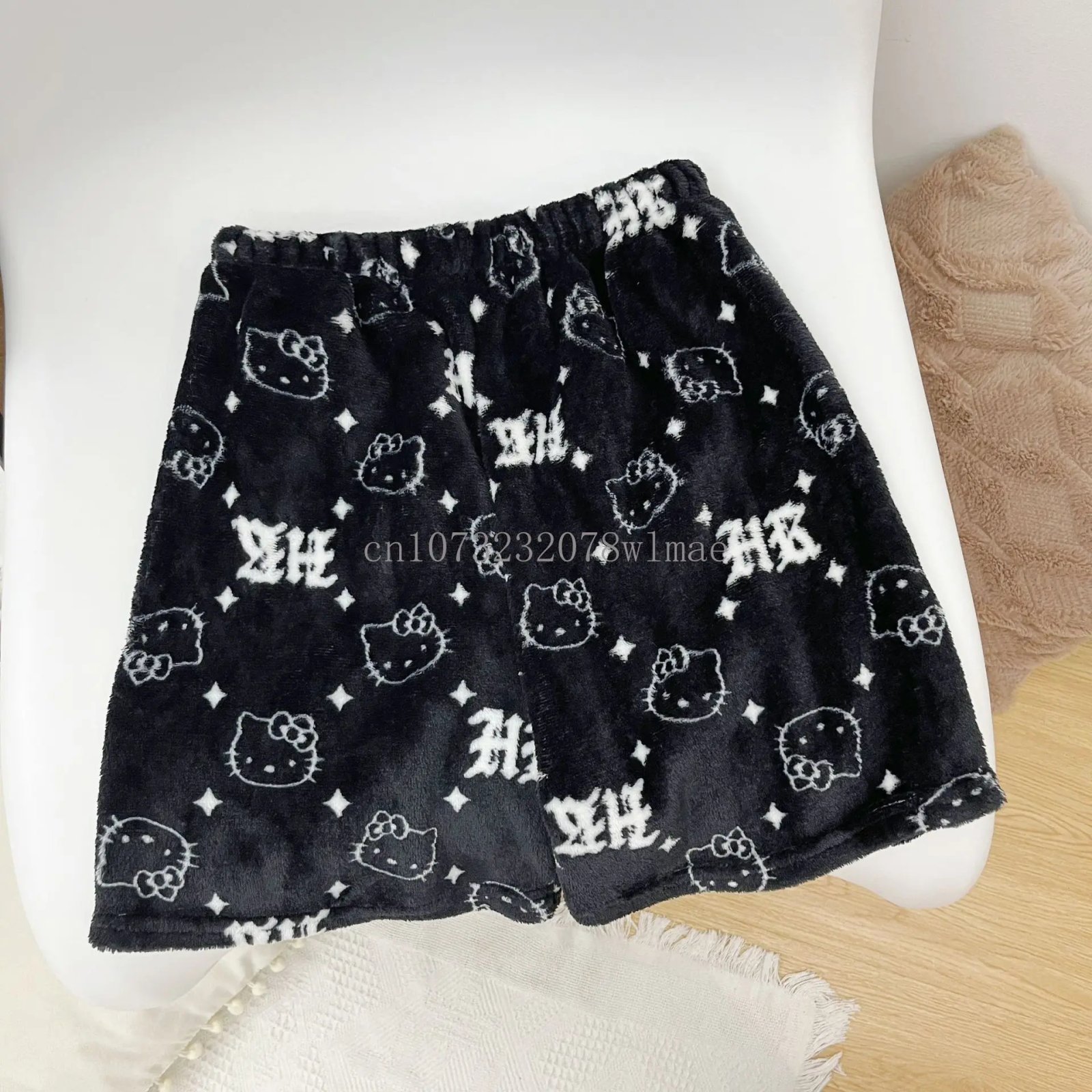 Women Y2k Flannel Pajamas Shorts Cartoon Hello Kitty Fashion Trousers Kawaii Short Pants Elastic Waist Button Casual Home Pants Women Y2k Flannel Pajamas Shorts Cartoon Hello Kitty Fashion Trousers Kawaii Short Pants Elastic Waist Button Casual Home Pants