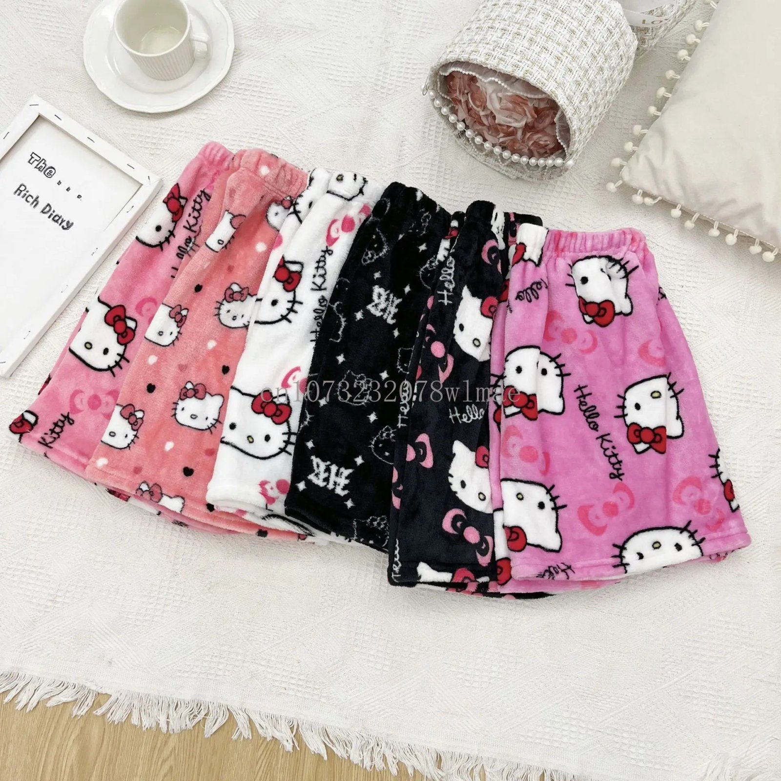 Women Y2k Flannel Pajamas Shorts Cartoon Hello Kitty Fashion Trousers Kawaii Short Pants Elastic Waist Button Casual Home Pants Women Y2k Flannel Pajamas Shorts Cartoon Hello Kitty Fashion Trousers Kawaii Short Pants Elastic Waist Button Casual Home Pants