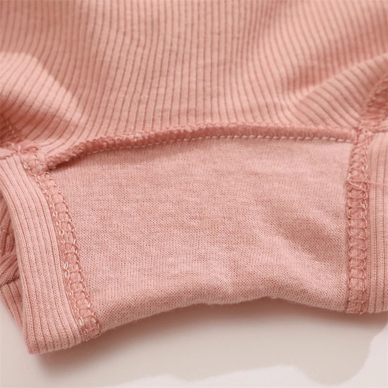 Seamless Women Cotton Boxers Underwear Ice Silk Shorts Solid Color Ladies Soft Boyshorts Plus Size M/L/XL Seamless Women Cotton Boxers Underwear Ice Silk Shorts Solid Color Ladies Soft Boyshorts Plus Size M/L/XL