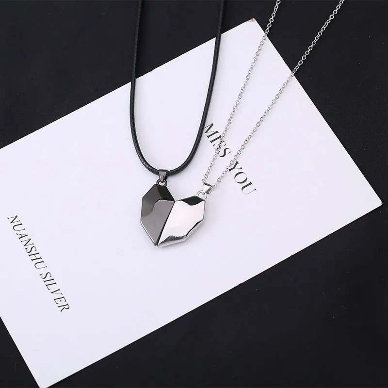 2pcs Magnetic Couple Necklaces For Lovers Gothic Punk Heart Pendant Necklace Dating Boy Girl Friend Jewelry Valentine's Day Gift