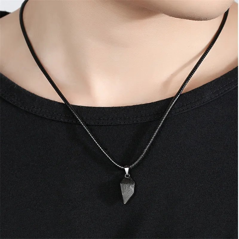 2pcs Magnetic Couple Necklaces For Lovers Gothic Punk Heart Pendant Necklace Dating Boy Girl Friend Jewelry Valentine's Day Gift