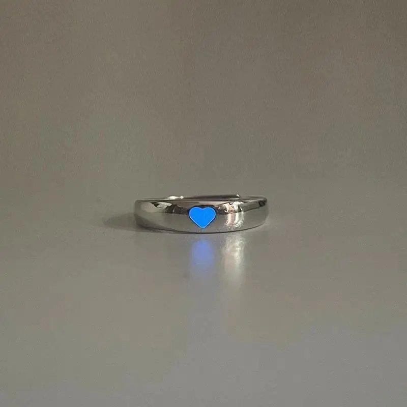 Luminous Couple Rings Adjustable Personality Glowing in the Dark Heart Ring for Girlfriend Boyfriend Valentine's Day Xmas Gift