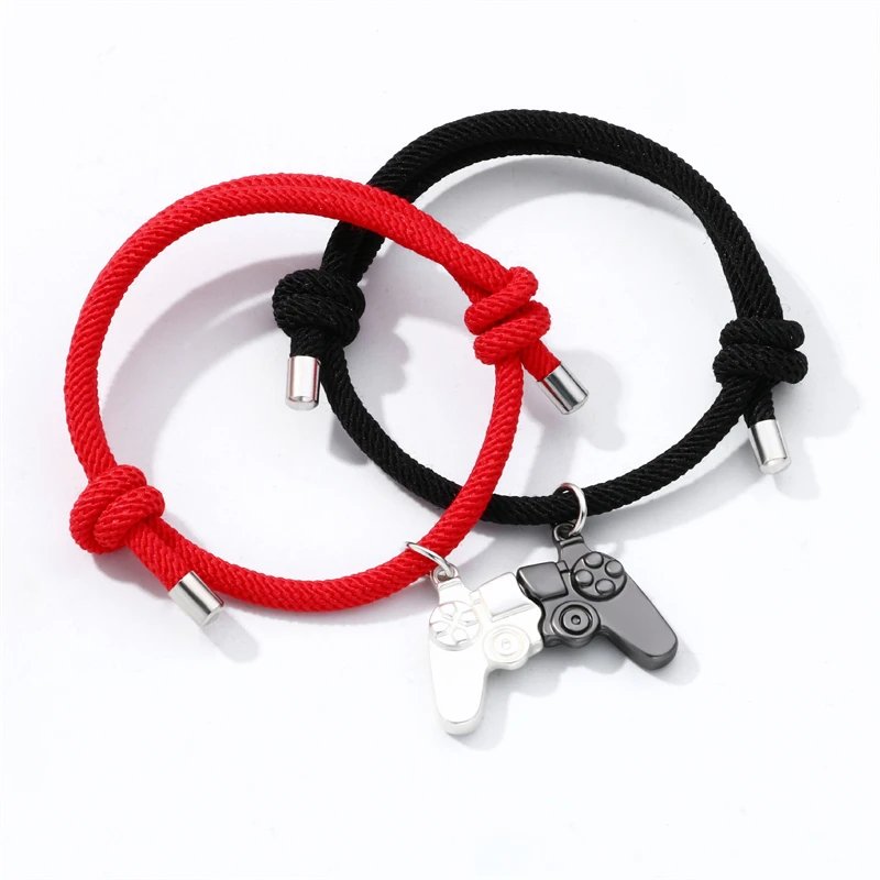 Matching Alloy Game Handle Couple Bracelet Magnet Game Machine Couple Pendant Necklace for Men and Women Valentine's Day Gift