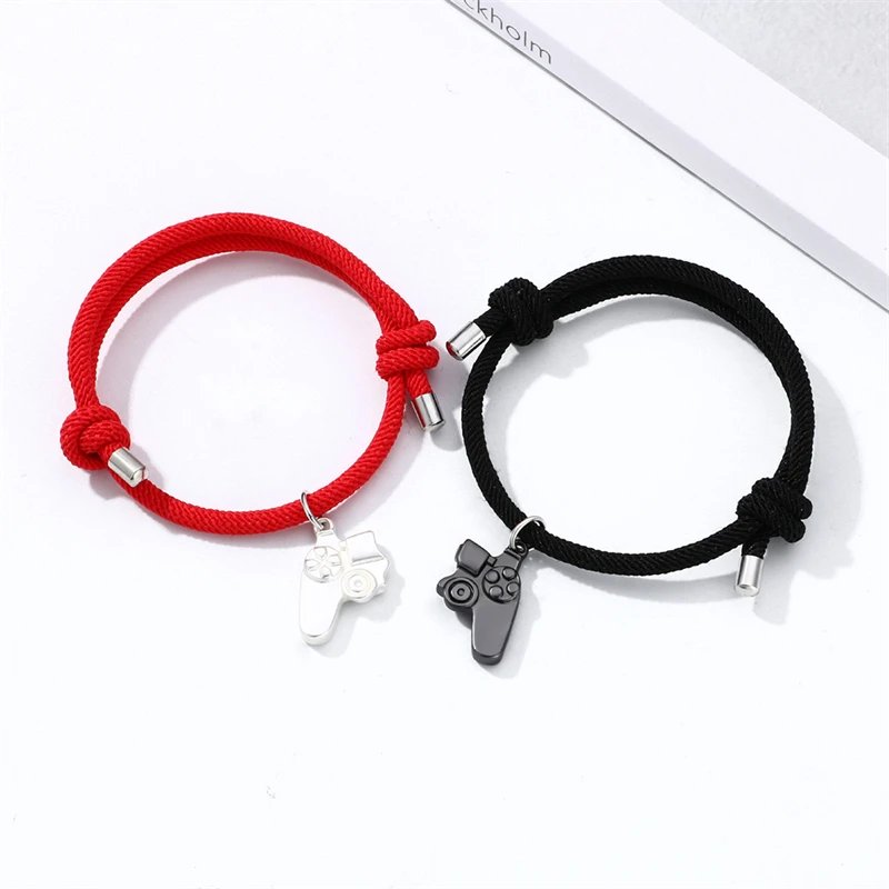 Matching Alloy Game Handle Couple Bracelet Magnet Game Machine Couple Pendant Necklace for Men and Women Valentine's Day Gift