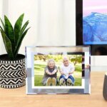 Personalized glass photo frames, custom photo frame ornaments, simple holiday gifts indoors, commemorate precious memories - Image 5