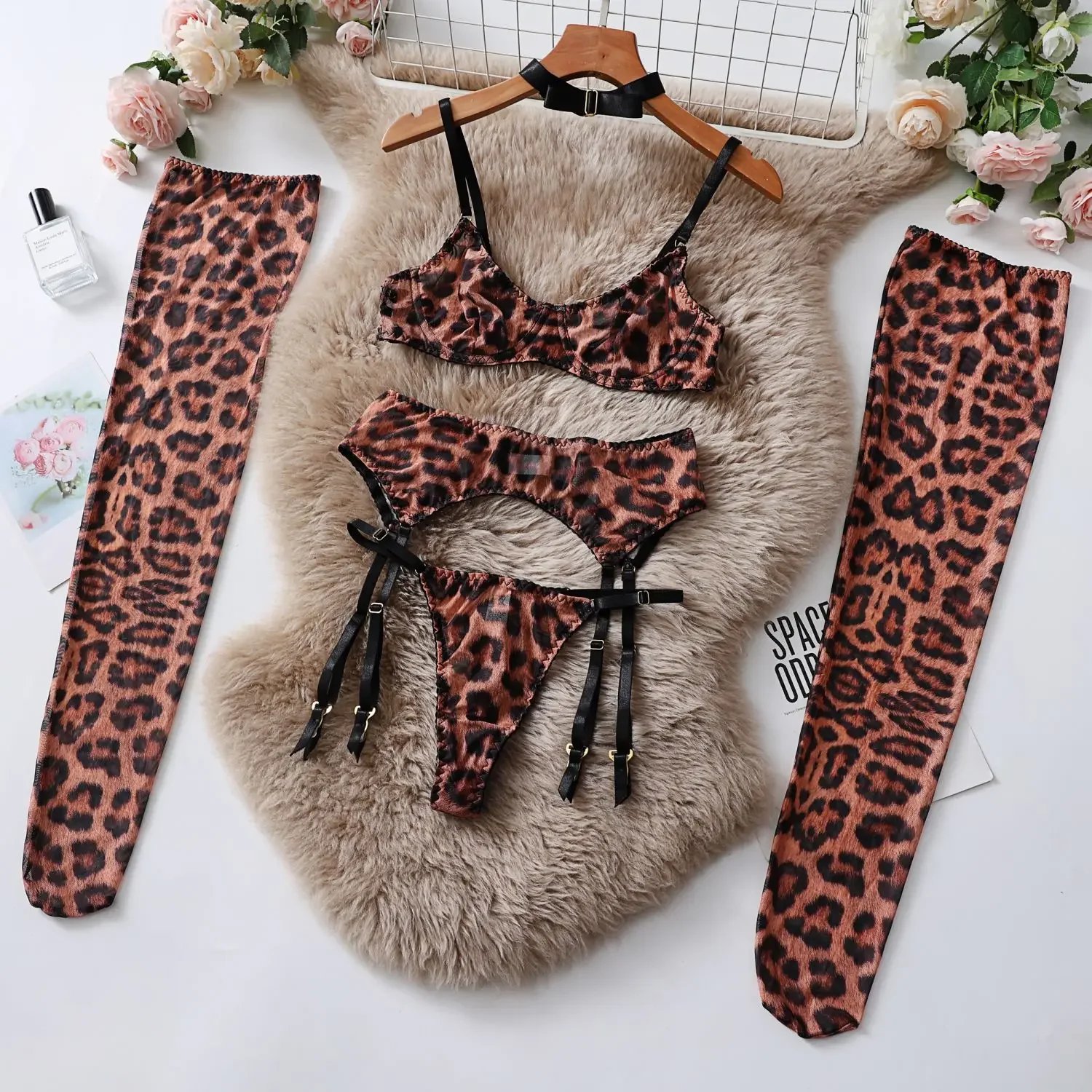 Leopard print sexy lingerie set 6-piece push-up bra and pantyhose set are exploding
