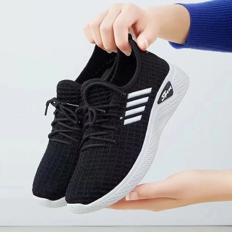 2025 New Women's Knit Low-Top Flats with Soft Sole, Mesh Upper, Casual Mom Shoes - Ideal for Everyday Wear in Spring and Summer
