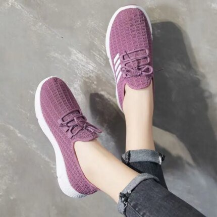 2025 New Women's Knit Low-Top Flats with Soft Sole, Mesh Upper, Casual Mom Shoes - Ideal for Everyday Wear in Spring and Summer