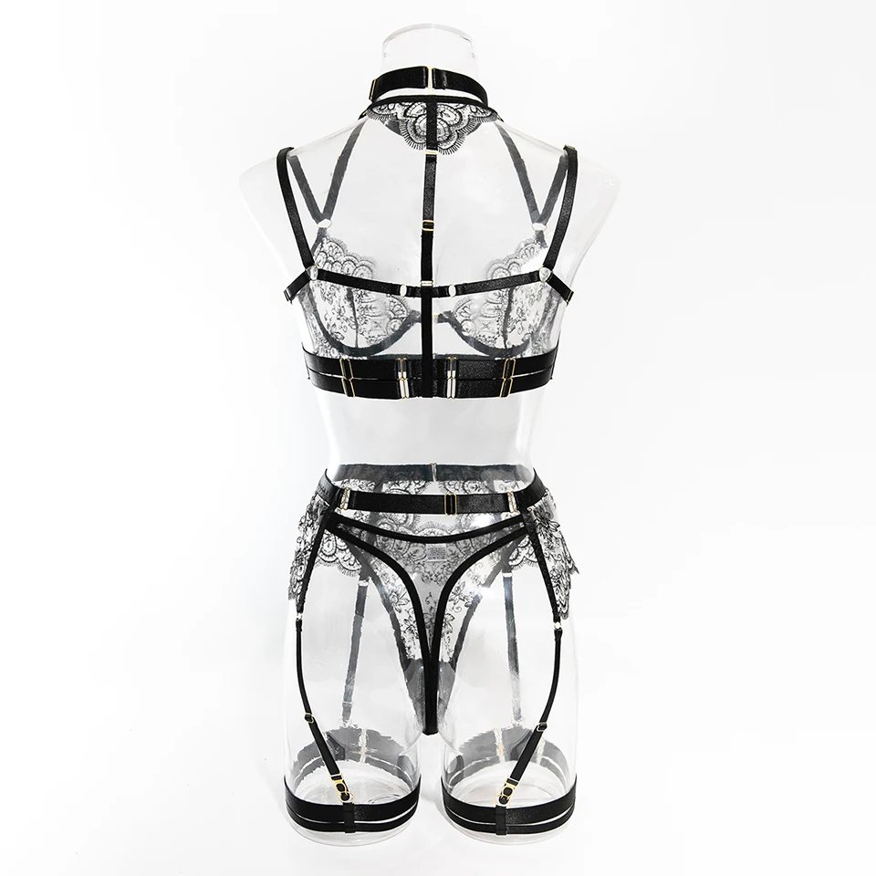 Luxury Lingerie Erotic Outfit Lace Sexy Ladies Underwear Suspender Set Romantic Fancy See Through Bra And Panties Lingerie Set