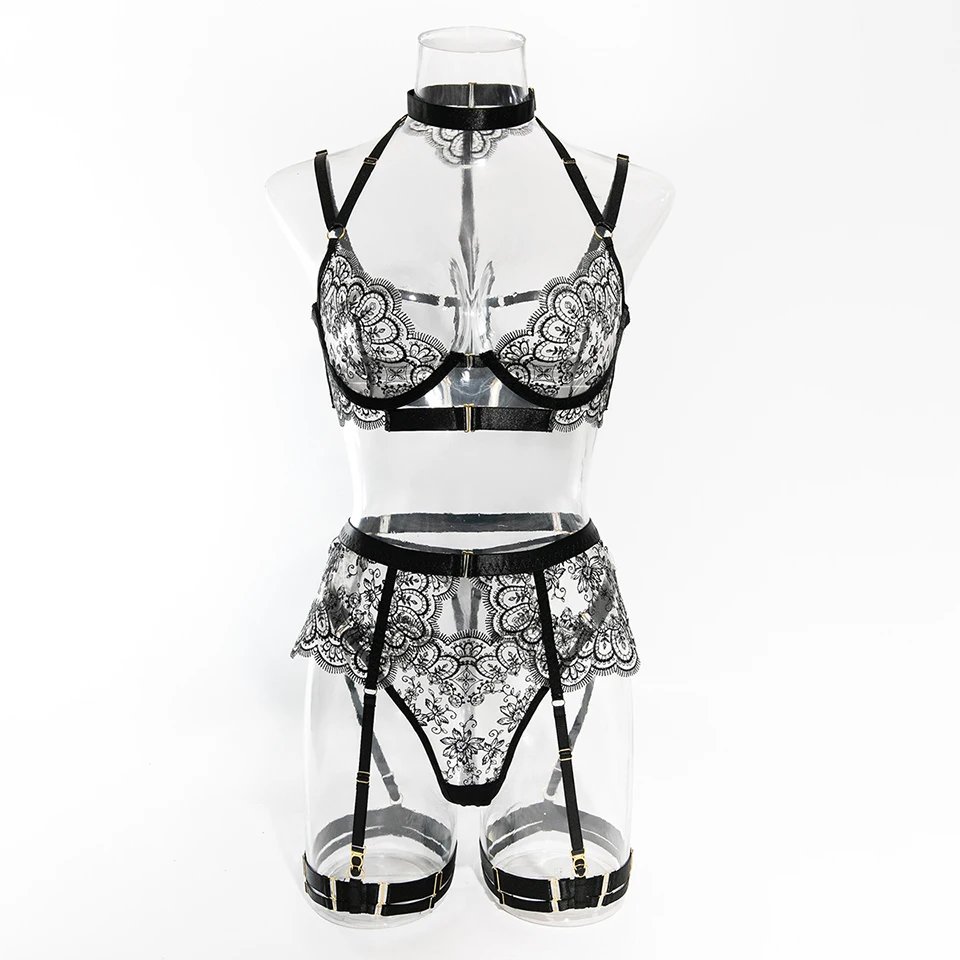 Luxury Lingerie Erotic Outfit Lace Sexy Ladies Underwear Suspender Set Romantic Fancy See Through Bra And Panties Lingerie Set