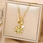 New Arrival Luxury Botanical Flower Sunflower Zirconia Pendant Necklace Glamorous for Woman Girl New Trend Neck Jewelry Gift - Image 2