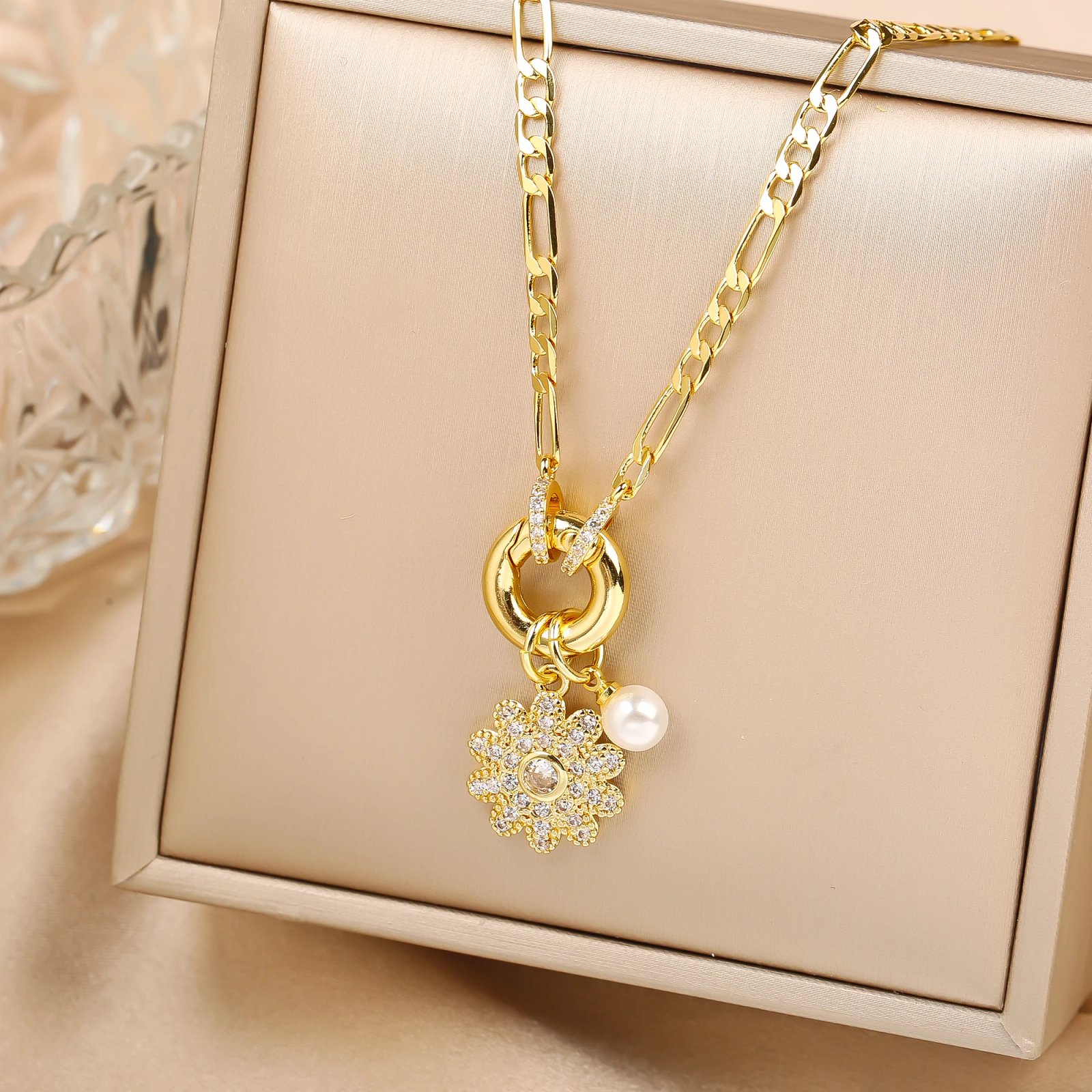 571728-p4xvo8.jpg New Arrival Luxury Botanical Flower Sunflower Zirconia Pendant Necklace Glamorous for Woman Girl New Trend Neck Jewelry Gift - Image 4