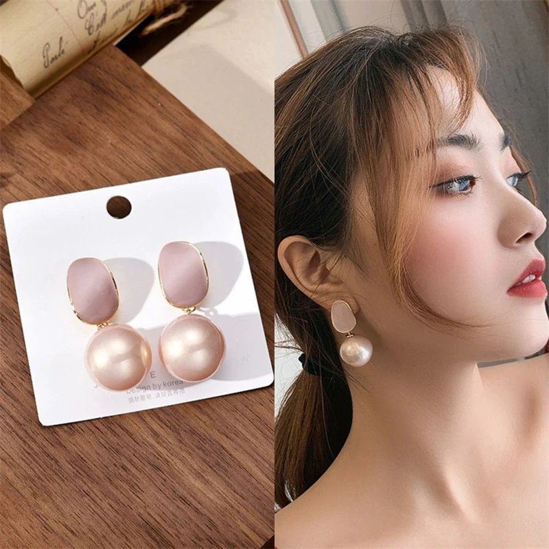 Pink White Pearl Dangle Earrings for Women Black Geometric Acrylic Round Ball Pendants Famale Drop Earrings Elegant Ear Jewelry Pink White Pearl Dangle Earrings for Women Black Geometric Acrylic Round Ball Pendants Famale Drop Earrings Elegant Ear Jewelry