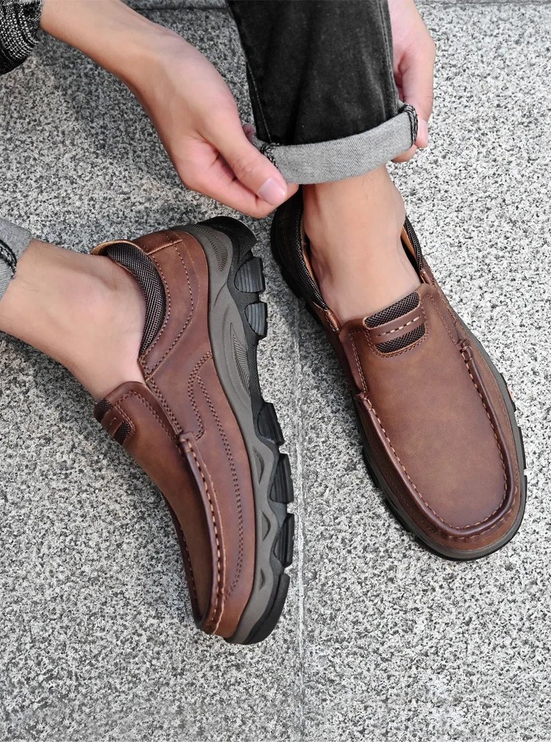 Men'S Shoes Slip-On Leather Shoe Soft Lightweight Non-Slip Soles Retro Casual 2025 New Outdoor Men'S Loafers