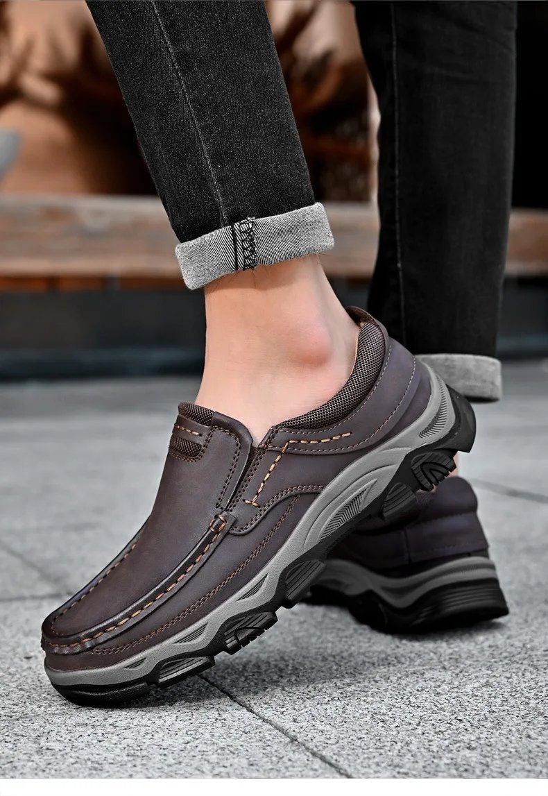 Men'S Shoes Slip-On Leather Shoe Soft Lightweight Non-Slip Soles Retro Casual 2025 New Outdoor Men'S Loafers