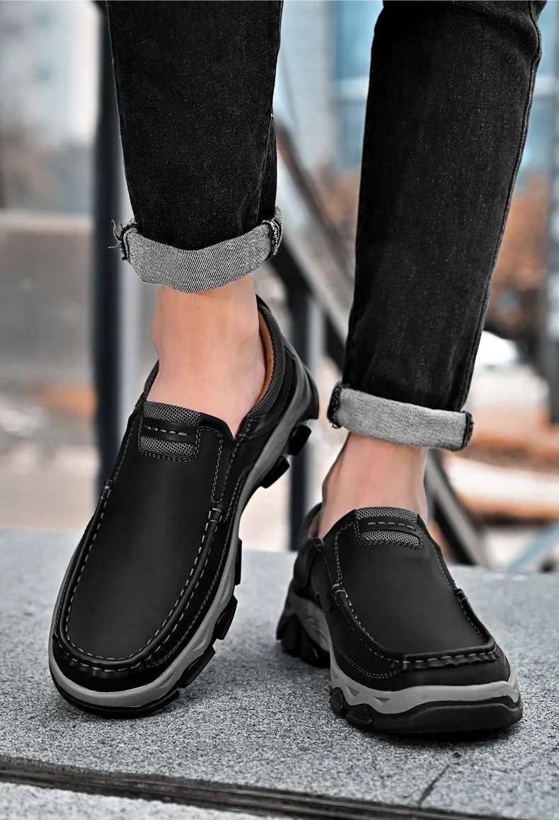 Men'S Shoes Slip-On Leather Shoe Soft Lightweight Non-Slip Soles Retro Casual 2025 New Outdoor Men'S Loafers