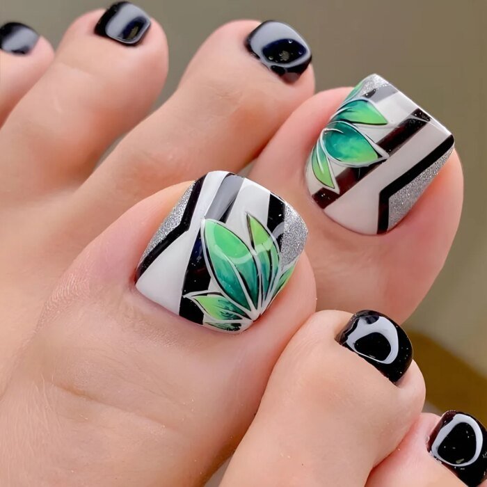 False Toe Nails New Summer Simple French Fake Toenails Wearable Removable Press On Toe nail 24pcs Fake Toenails For Girls Women - Image 3