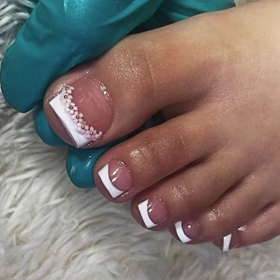 False Toe Nails New Summer Simple French Fake Toenails Wearable Removable Press On Toe nail 24pcs Fake Toenails For Girls Women False Toe Nails New Summer Simple French Fake Toenails Wearable Removable Press On Toe nail 24pcs Fake Toenails For Girls Women