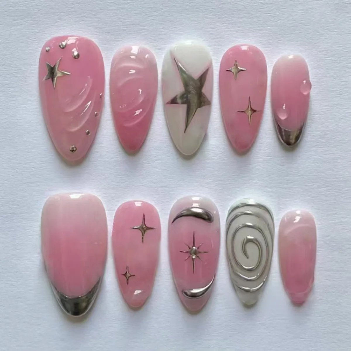 24pcs Short Almond False Nail Art Starlight Rhinestone Design Nails Tip Green Full Cover Nail Set Datachable Press on Fake Nails