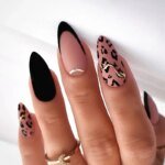 24Pcs Simple Almond Fake Nails with Green Leaves Design Elliptic Acrylic False Nails Wearable French Press on Nail Manicure Tips - Image 5