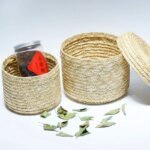14/16/18/22cm Grass Hand-woven Storage Basket With Lid Weaving Snack Sundries Cosmetics Storage Box Household Storage - Image 4
