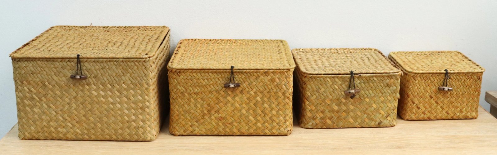 Handmade 4Pcs Set storage basket with lid rectangular seaweed rattan fabric cosmetics multi-purpose container natural box Handmade 4Pcs Set storage basket with lid rectangular seaweed rattan fabric cosmetics multi-purpose container natural box