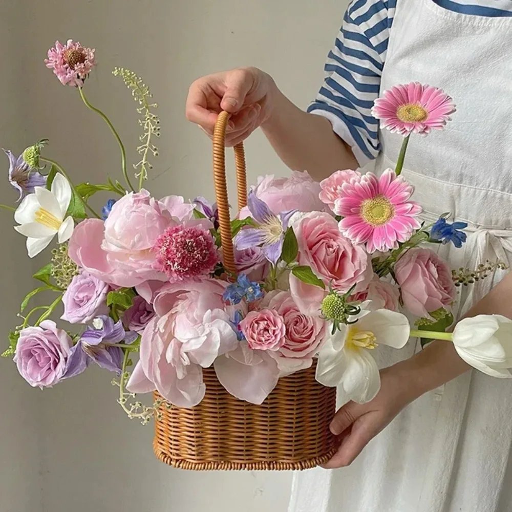 Willow Rattan Bride Flower Basket Picnic Container Hand-Woven Picnic Weaving Basket with Handle Sundries Organizer Willow Rattan Bride Flower Basket Picnic Container Hand-Woven Picnic Weaving Basket with Handle Sundries Organizer