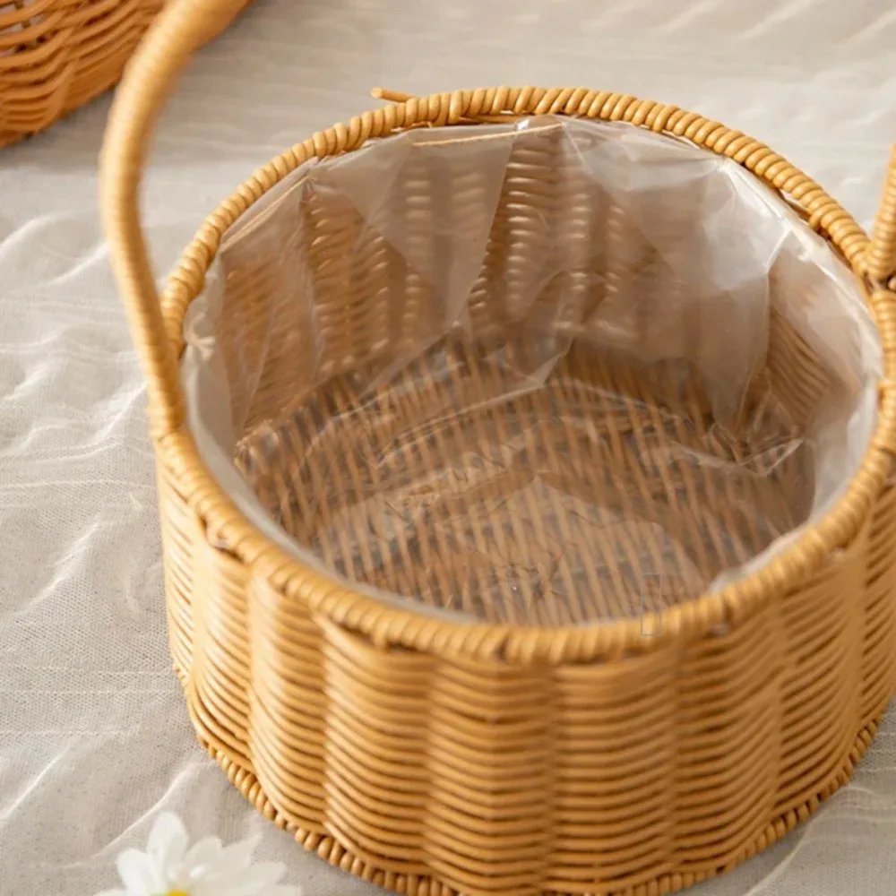Willow Rattan Bride Flower Basket Picnic Container Hand-Woven Picnic Weaving Basket with Handle Sundries Organizer Willow Rattan Bride Flower Basket Picnic Container Hand-Woven Picnic Weaving Basket with Handle Sundries Organizer