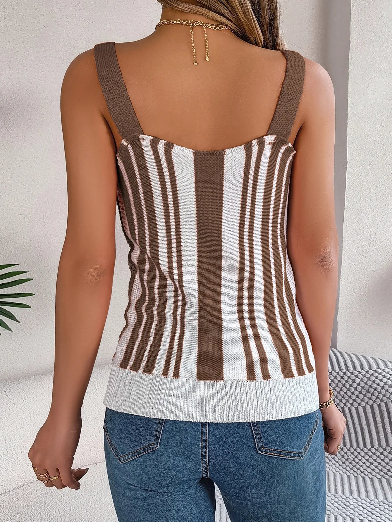 VigoCasey 2025 Lady Off Shoulder Bodycon Strap Top Sexy Women Patchwork Knit Vest Summer Female Sleeveless Casual Tops Clothes VigoCasey 2025 Lady Off Shoulder Bodycon Strap Top Sexy Women Patchwork Knit Vest Summer Female Sleeveless Casual Tops Clothes