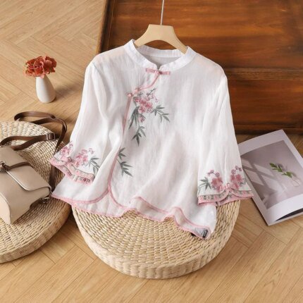 Summer Vintage Tshirt Woman Clothes Cotton Linen Tops Tee Loose Embroidered T-Shirts Women Harajuku Casual Blusas Ladies T Shirt