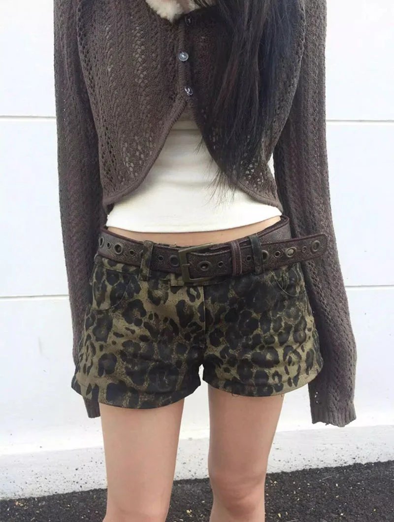 Summer New Leopard Print Denim Shorts Women Vintage Y2K Low Waist Streetwear Shorts Female Retro Pocket Button-Up Short Jeans