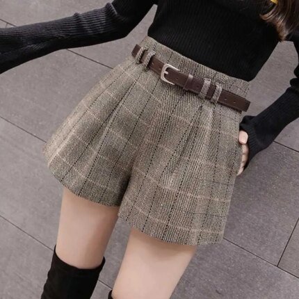 Stylish Wool High-Waist Shorts with Fashion Belt